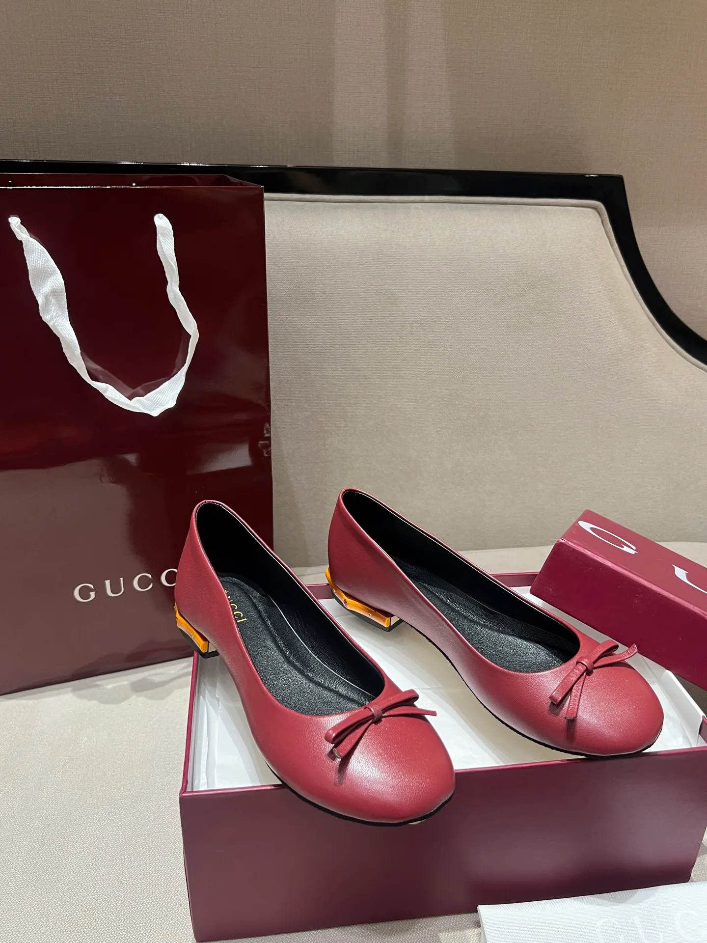 Women's Ballet Flats GUCCI 18020254