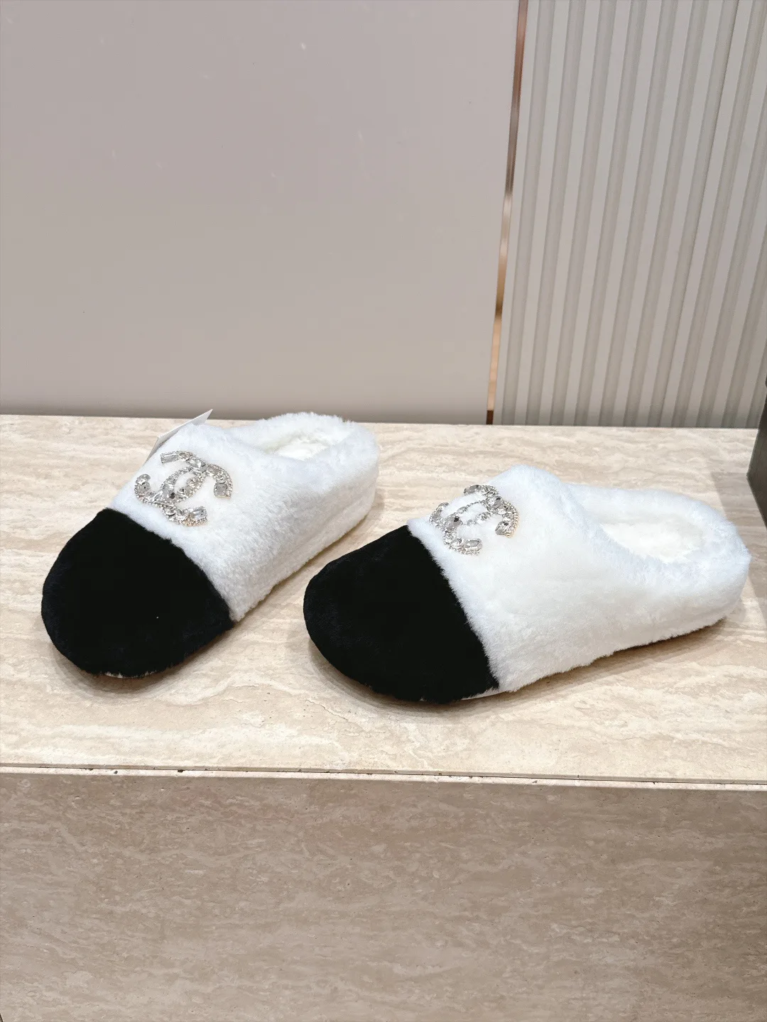 Women's Slippers CHANEL 18266278