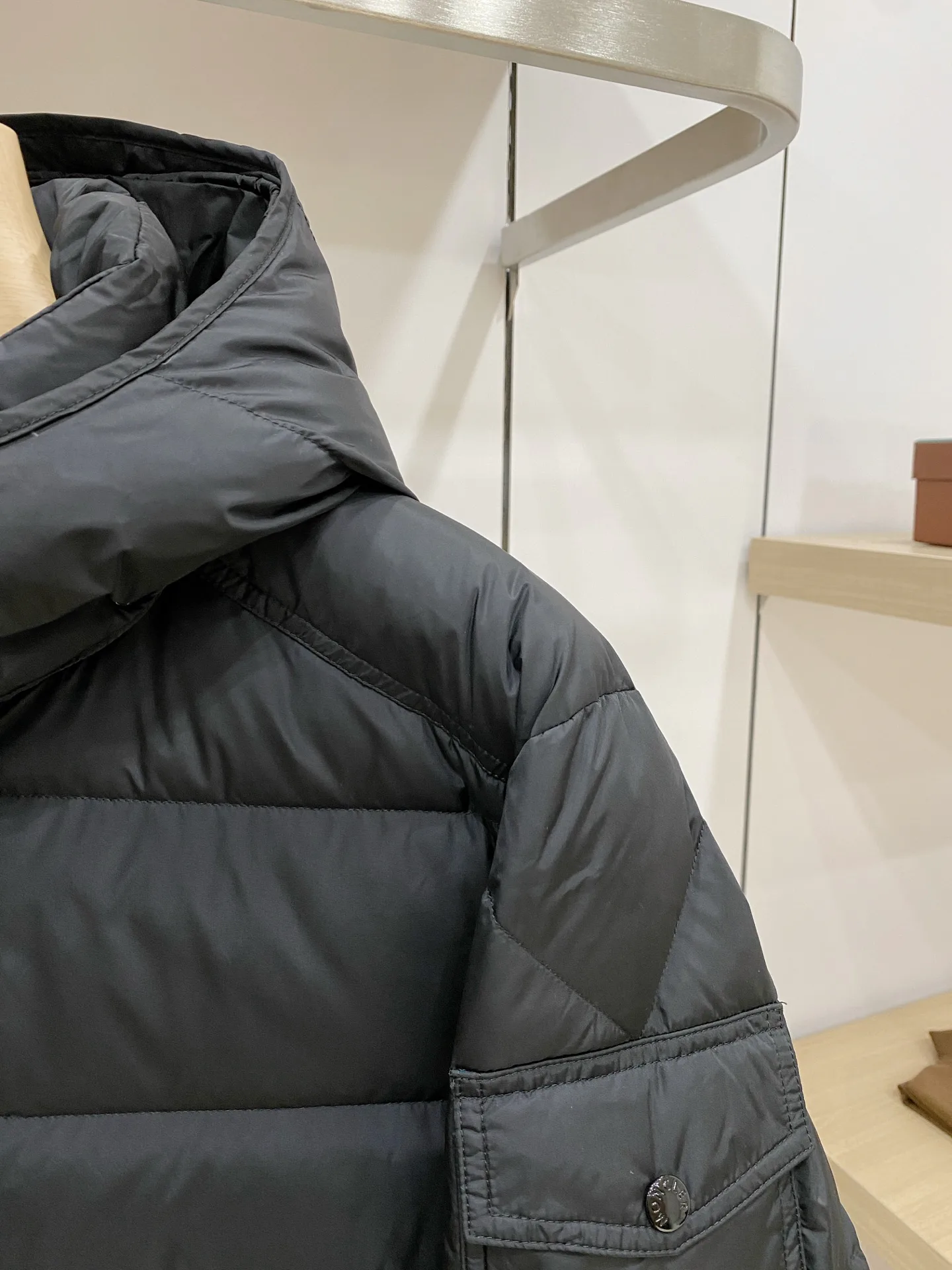 Куртки И Пуховики Мужские Moncler 18596323
