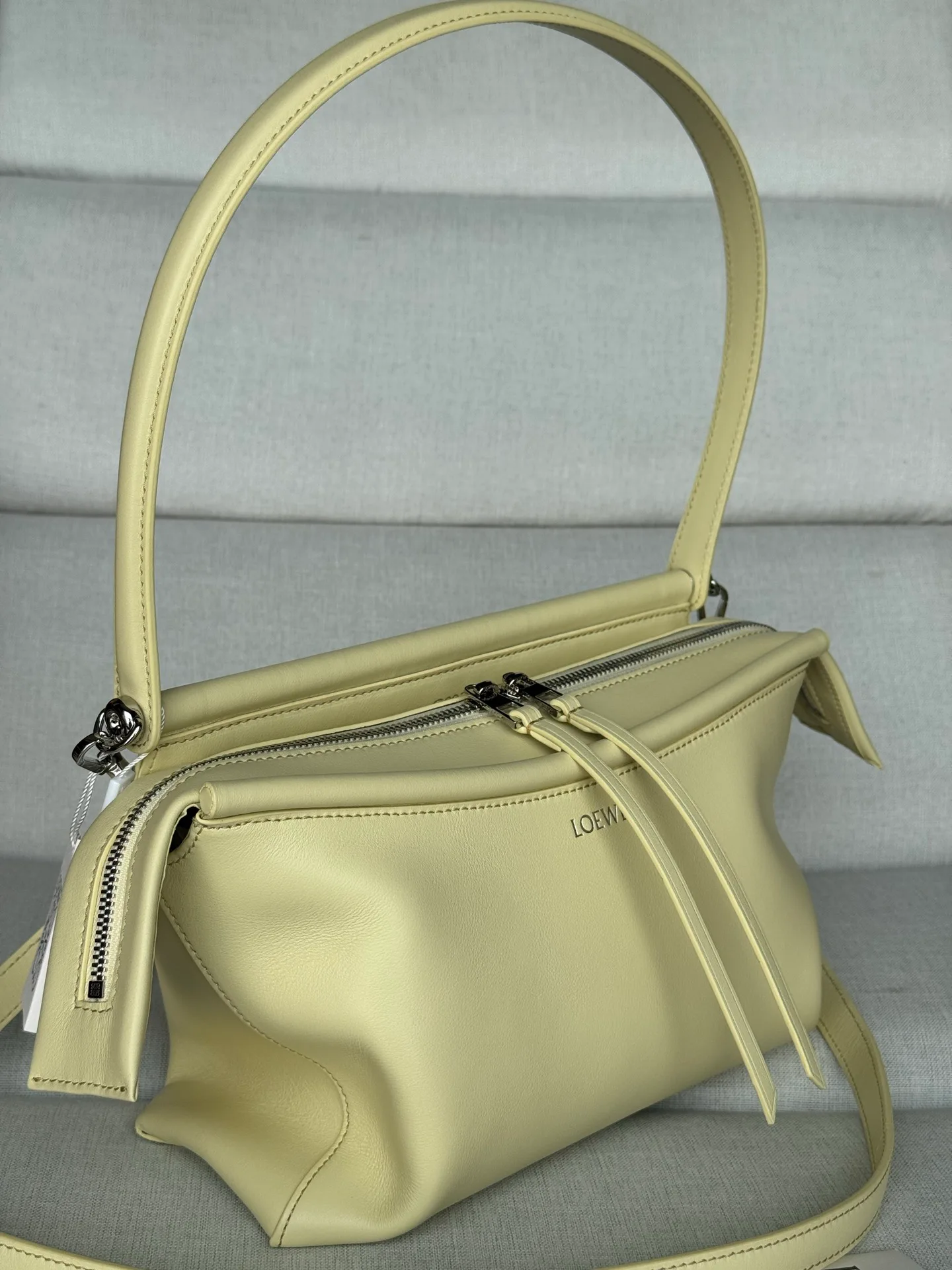 Классические Сумки Женские Loewe 18684087