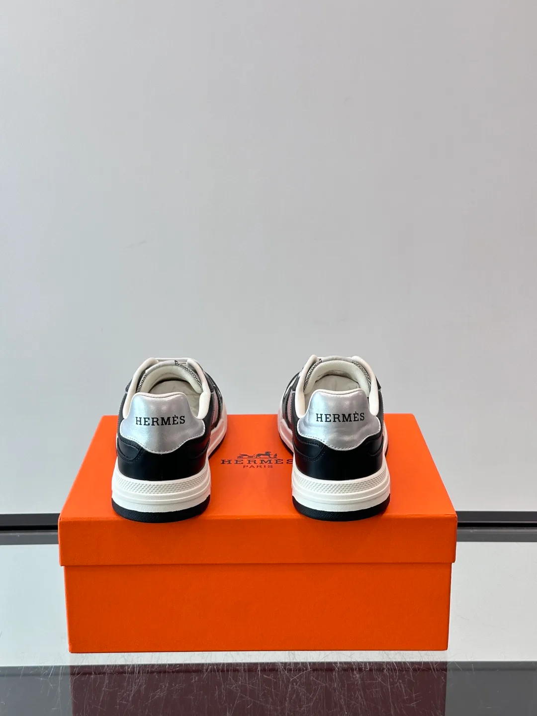 Men's Sneakers HERMES 18500637