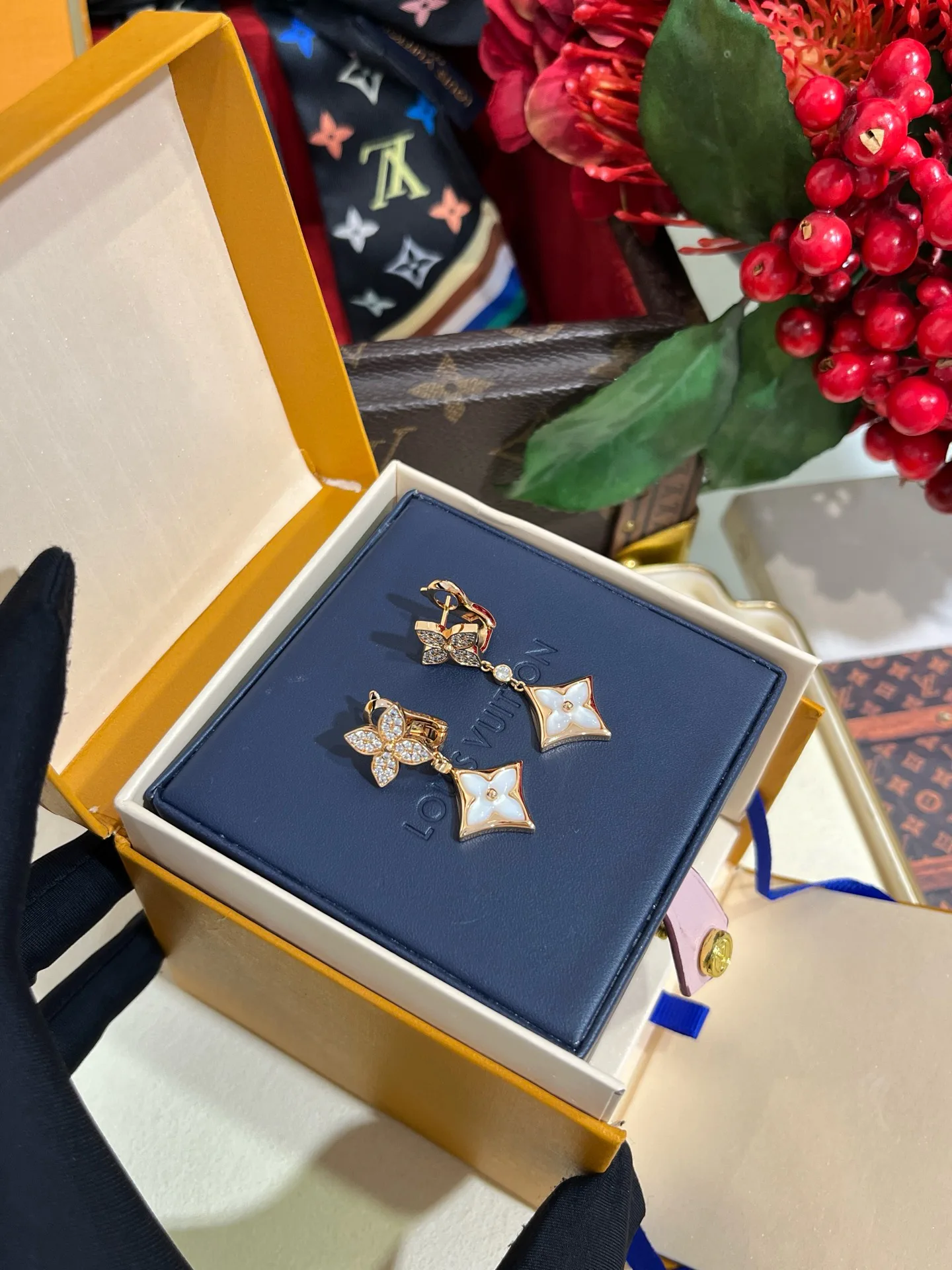 Jewelry LOUIS VUITTON 17819356