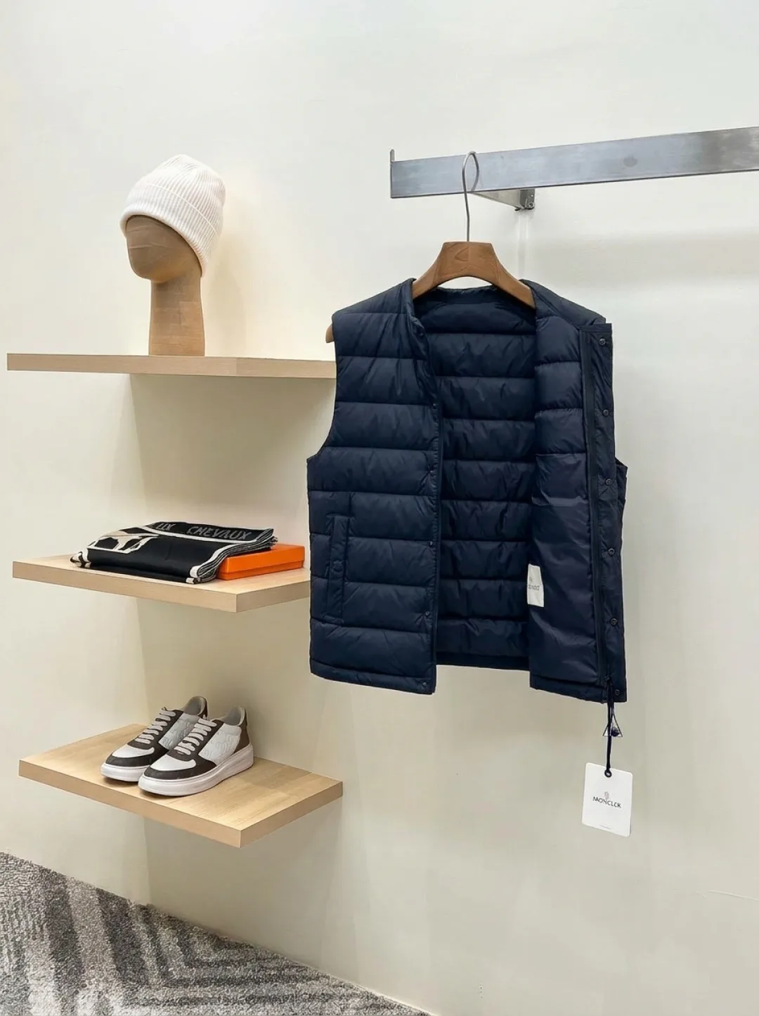 Жилеты Мужские Moncler 18596627