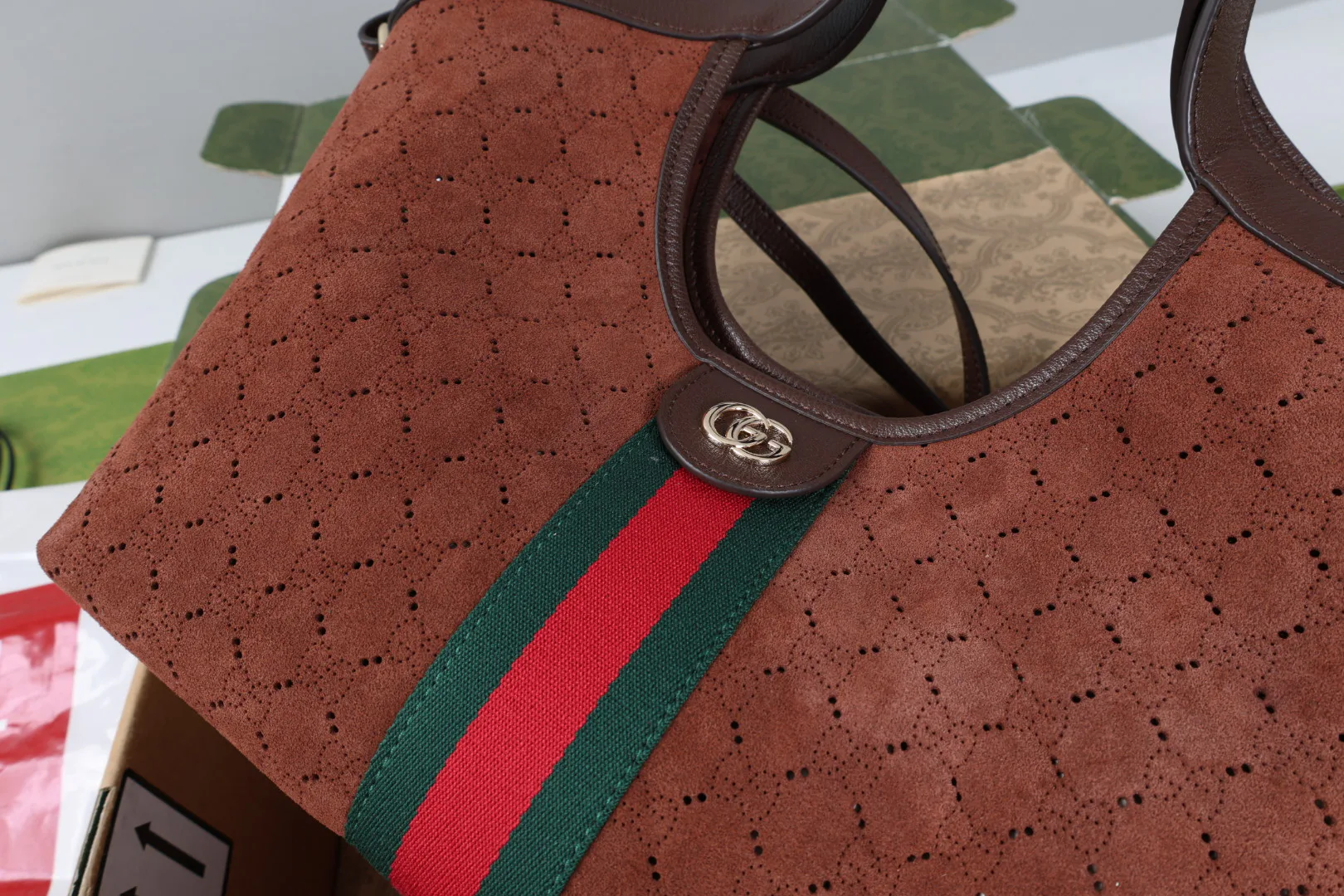 Women's Classic Handbags GUCCI 18004289