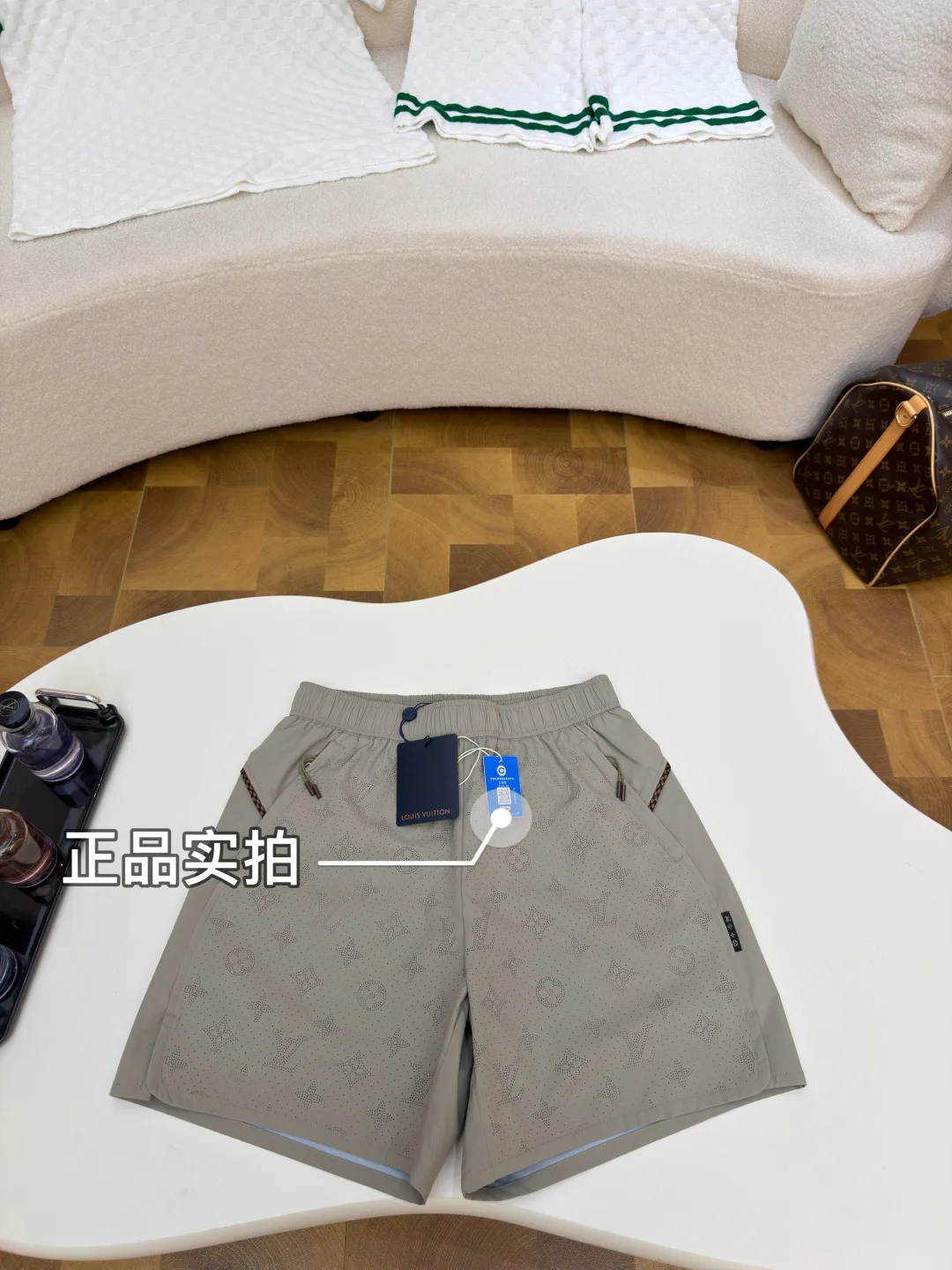 Men's Shorts LOUIS VUITTON 17054888