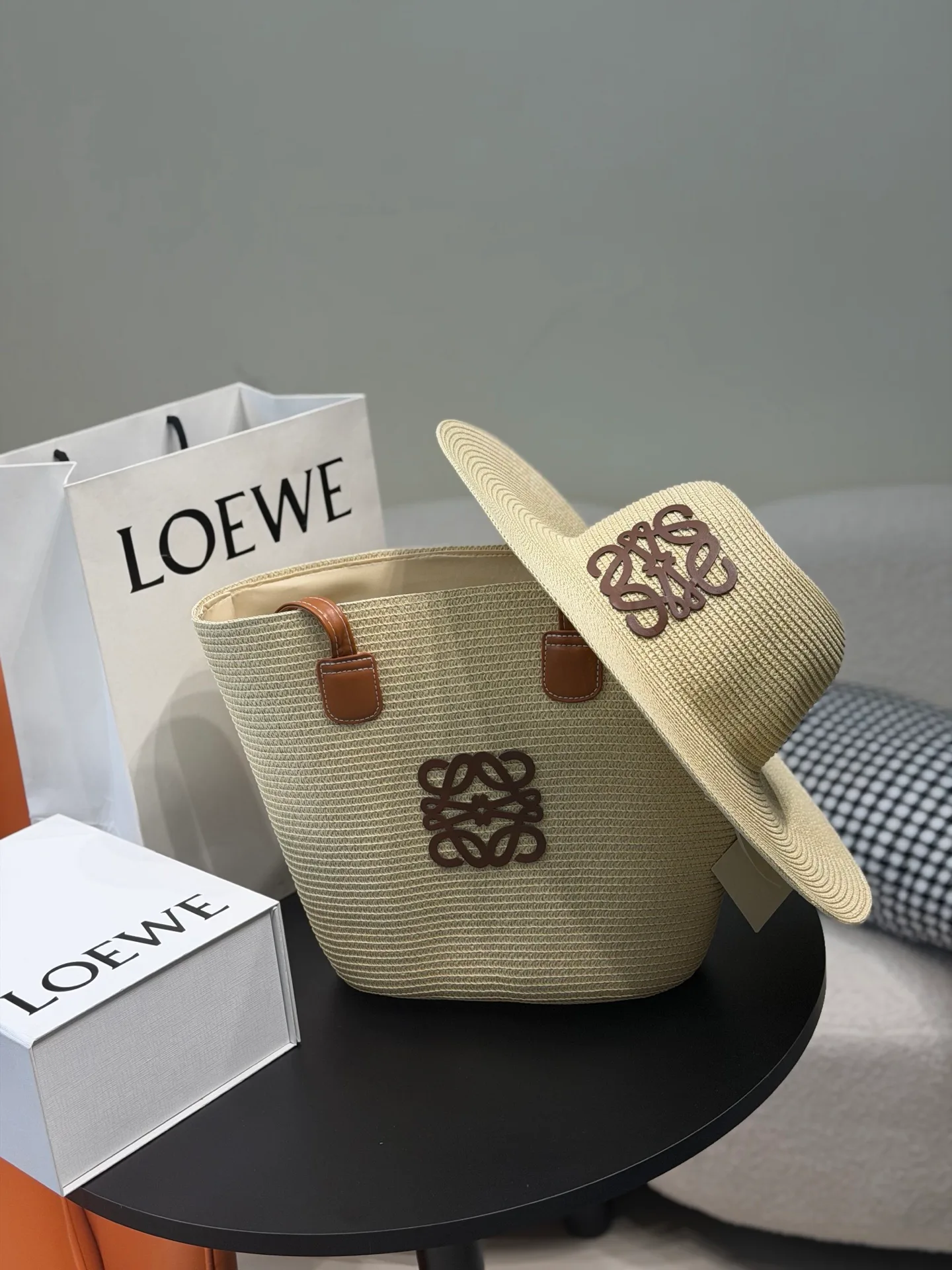 Women's Classic Handbags LOEWE 16888764