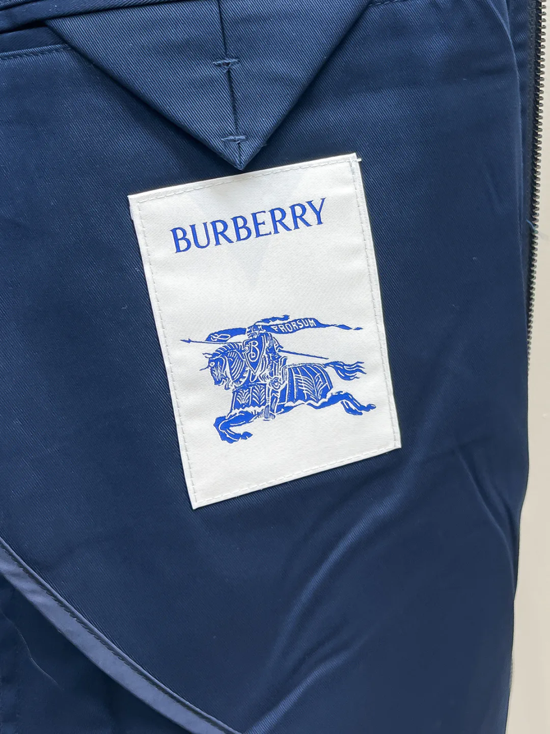 Men's Jackets And Down Jackets BURBERRY 18499079