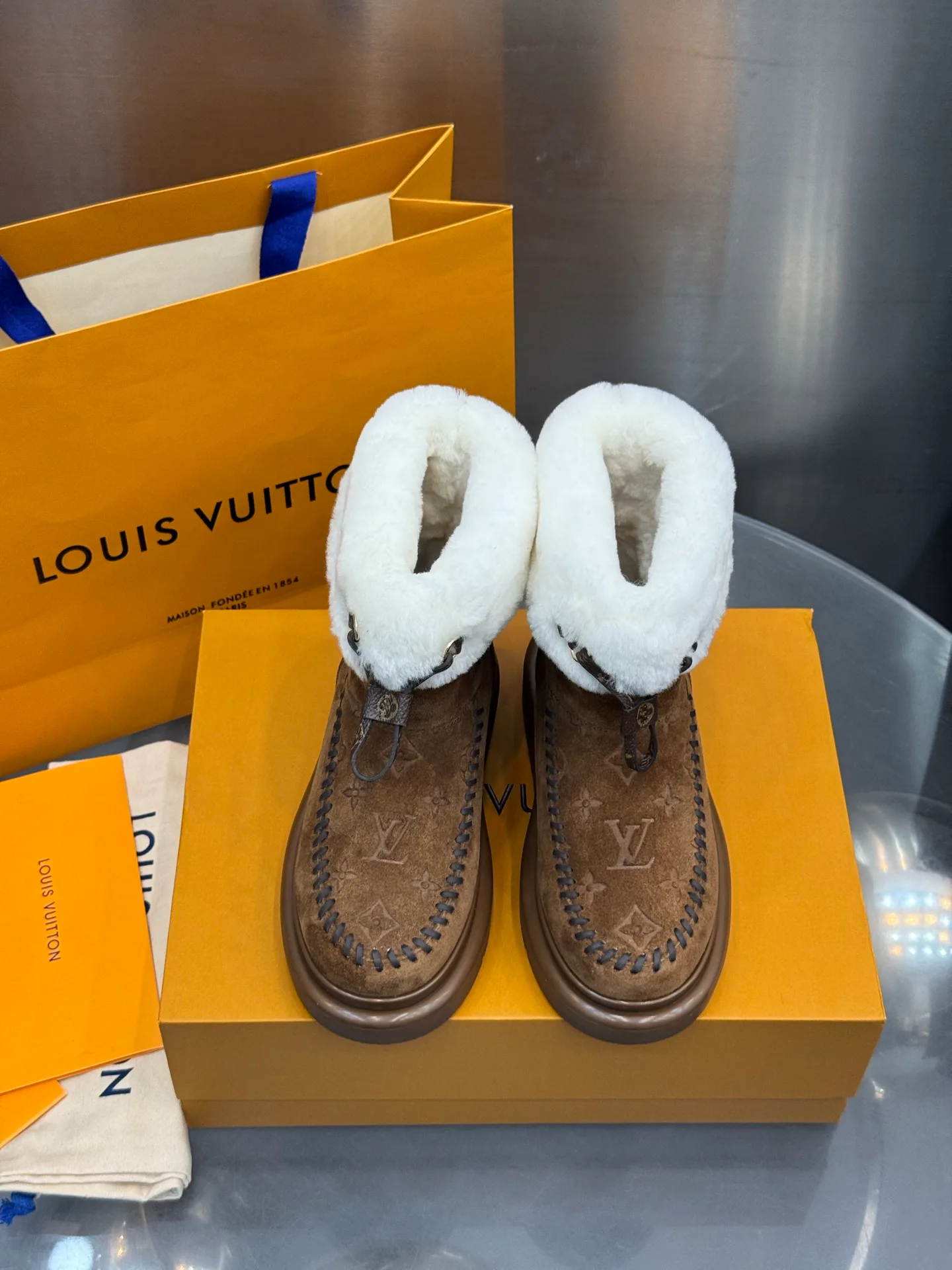 Women's Ugg Boots LOUIS VUITTON 18202485