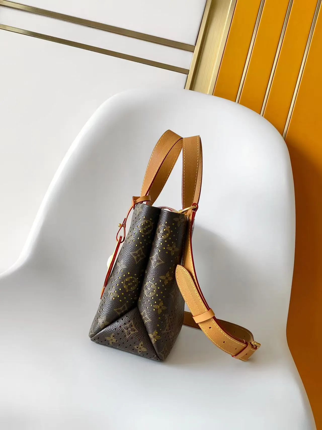 Women's Classic Handbags LOUIS VUITTON 17948739