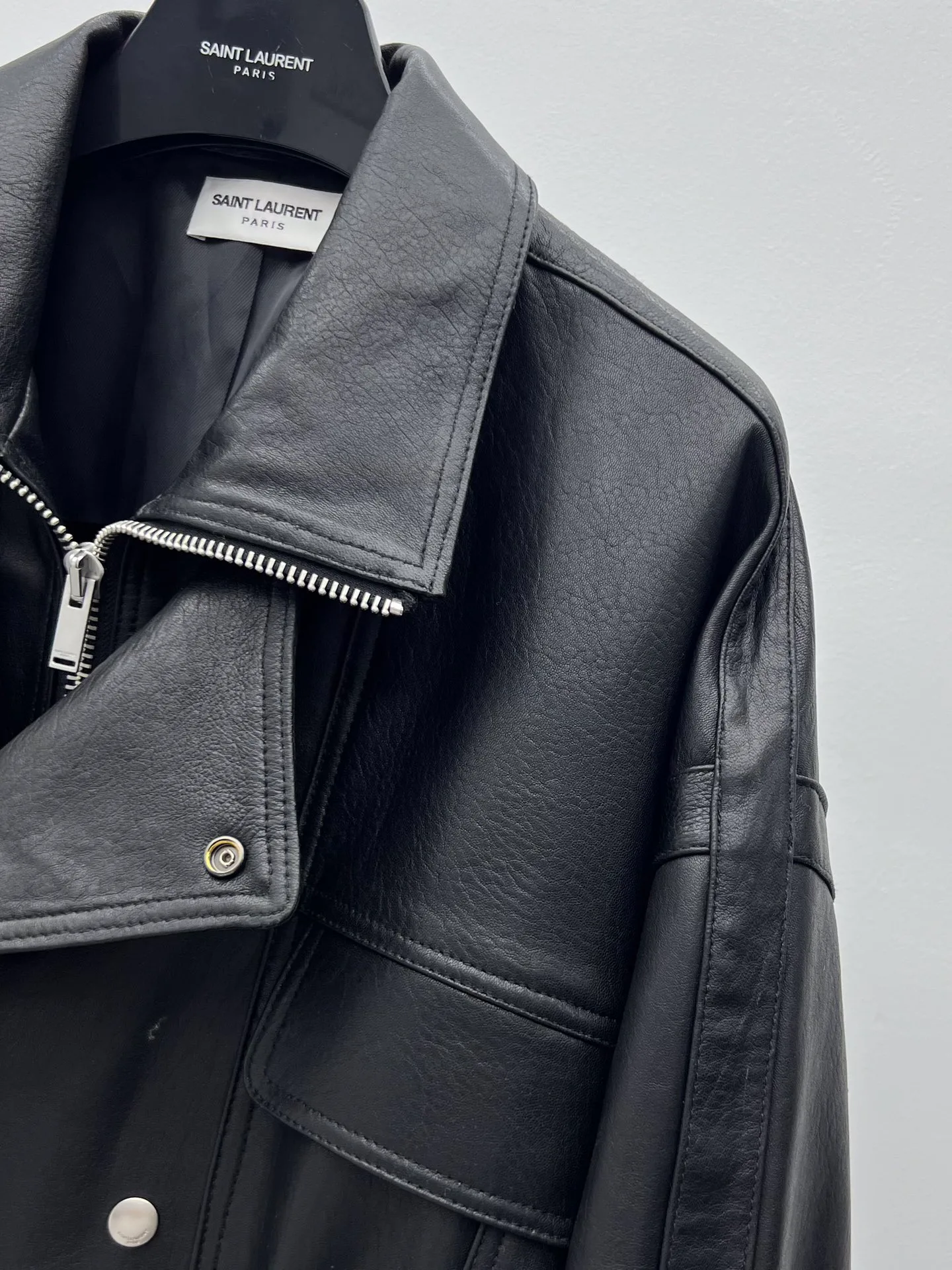 Women's Leather Jackets And Sheepskin Coats SAINT LAURENT 17719118