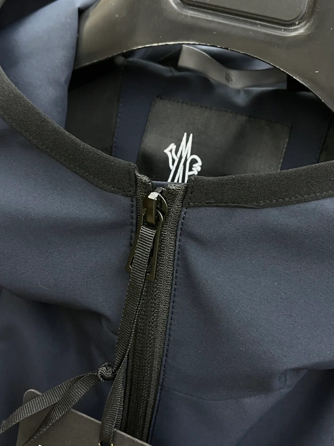 Men's Jackets And Down Jackets MONCLER 18244038