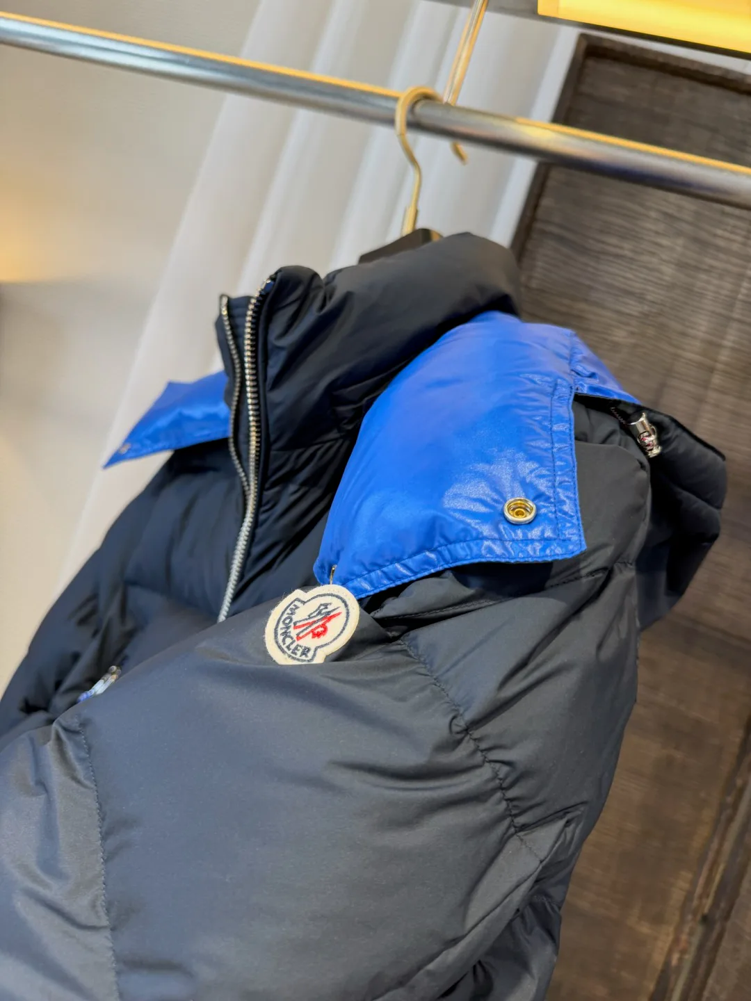 Men's Jackets And Down Jackets MONCLER 17863332