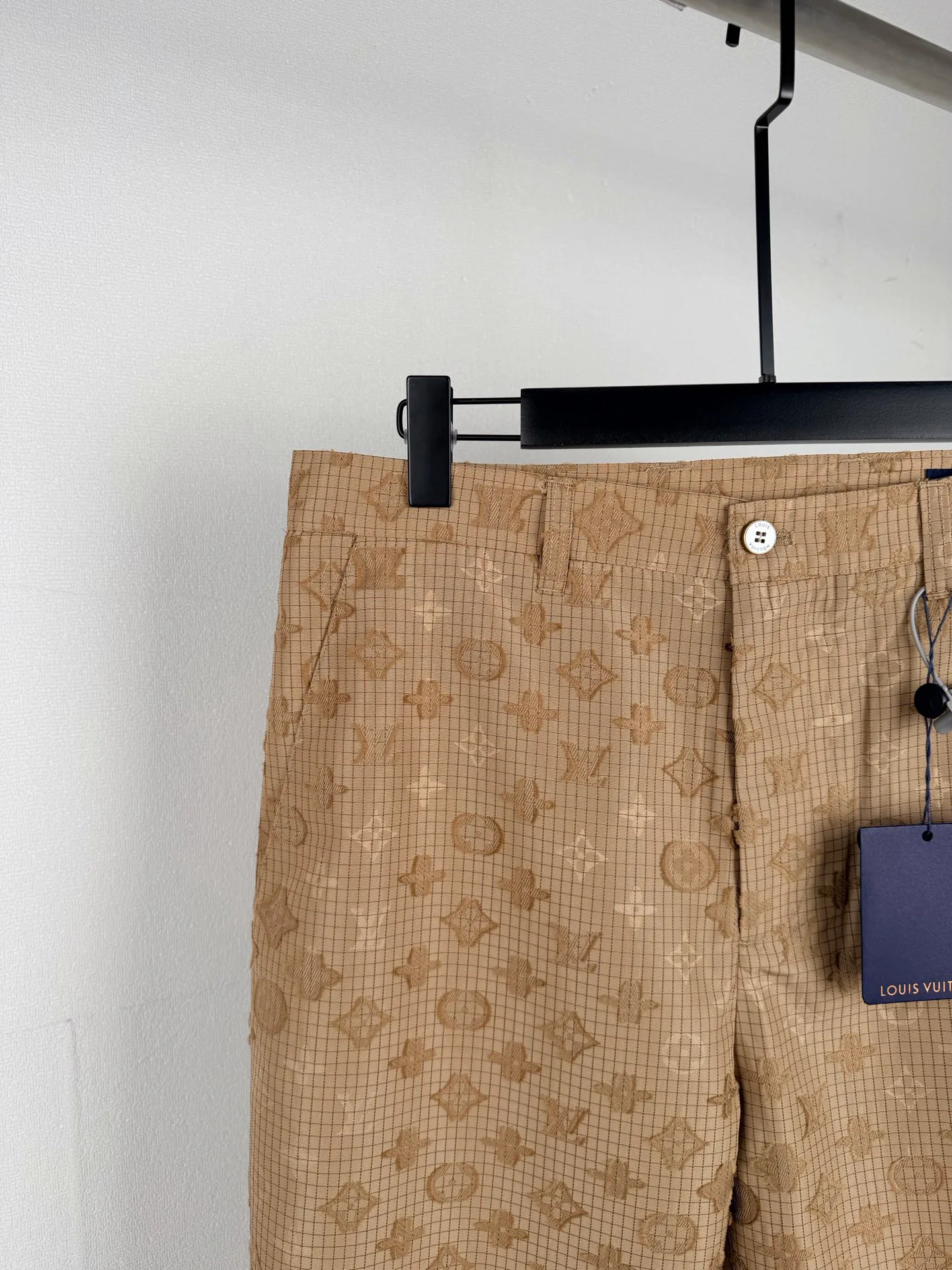 Men's Trousers LOUIS VUITTON 18069171