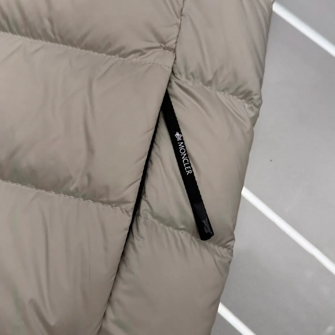Men's Jackets And Down Jackets MONCLER 17329973