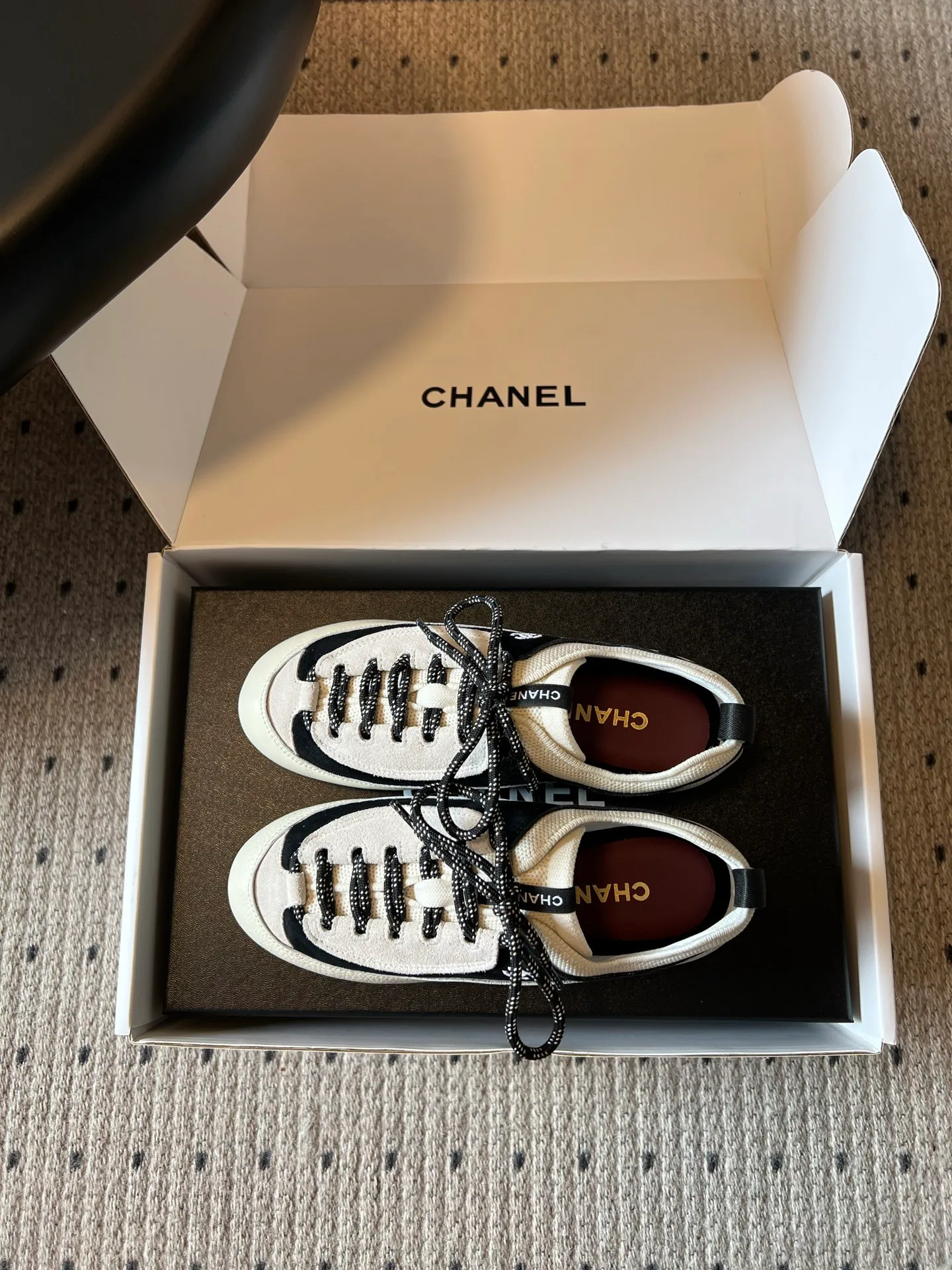 Women's Sneakers CHANEL 17419359