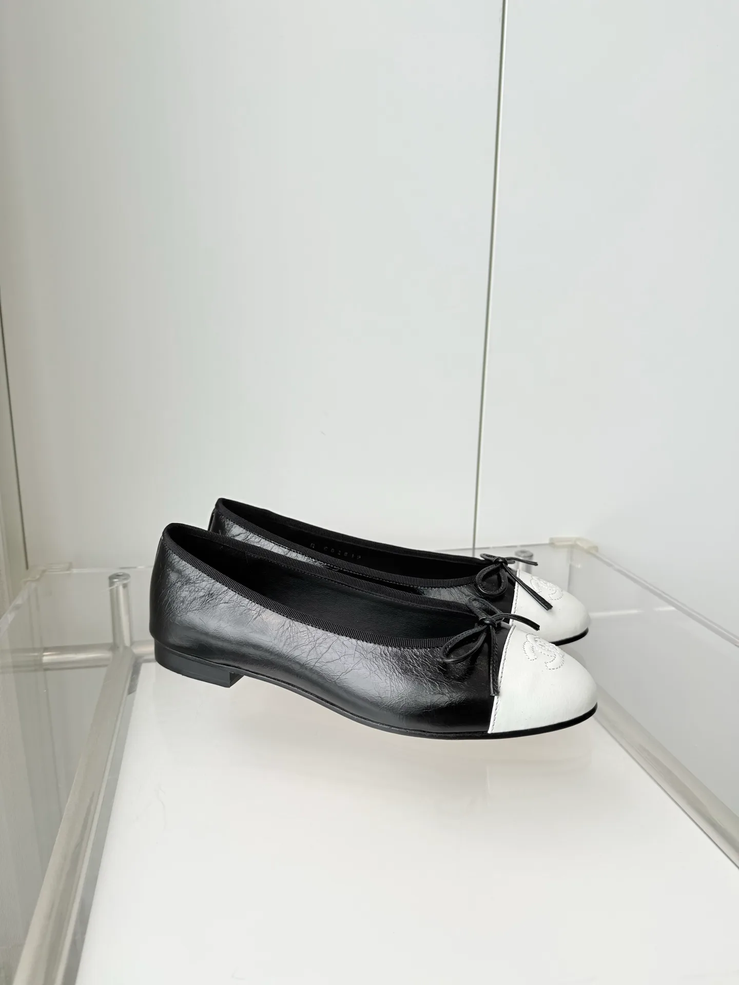 Women's Ballet Flats CHANEL 18120824