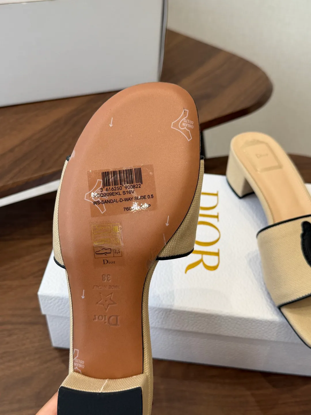 Women's Flip-Flops CHRISTIAN DIOR 17580782