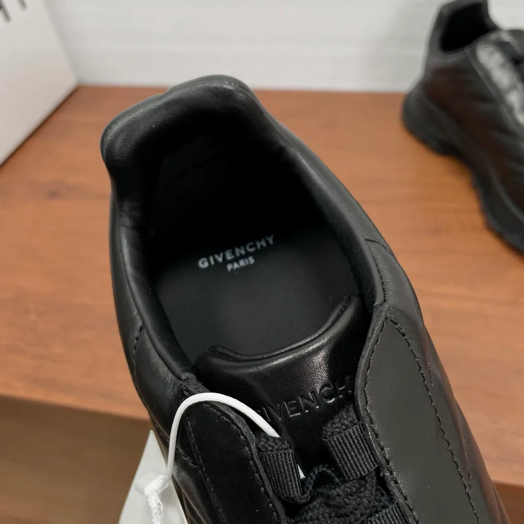 Men's Sneakers GIVENCHY 17307234