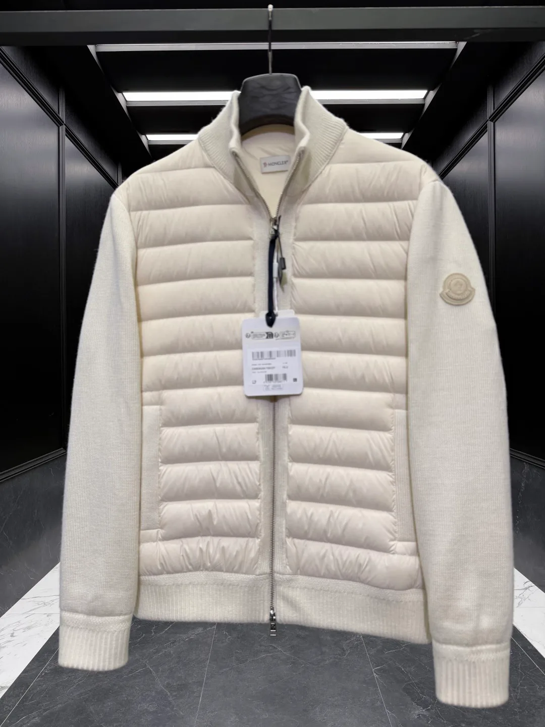 Men's Jackets And Down Jackets MONCLER 18007823