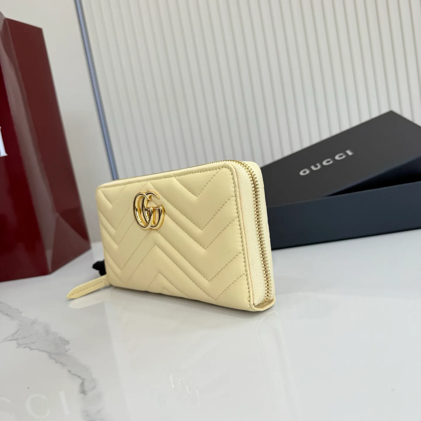 Women's Clutches GUCCI 17948230