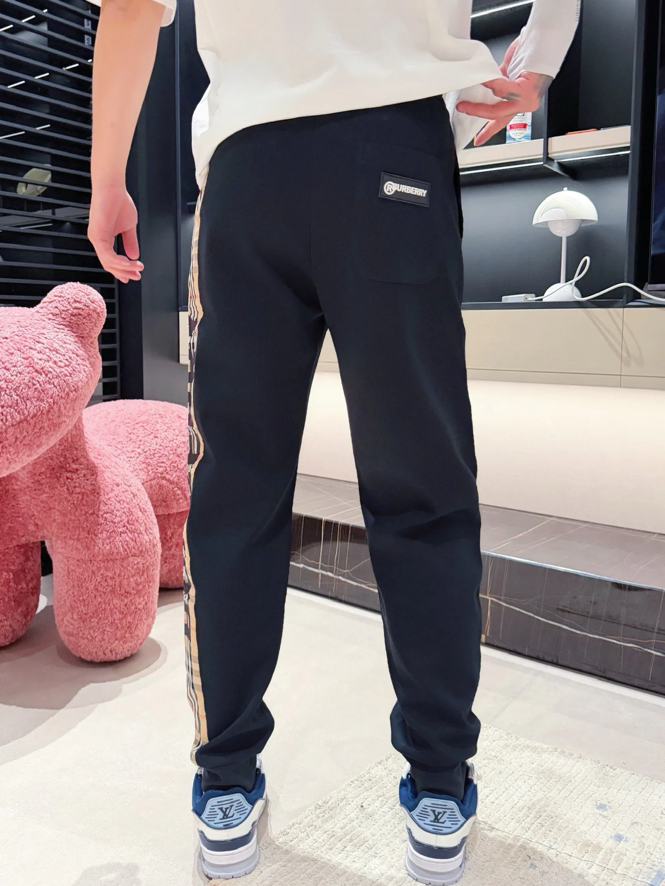 Men's Trousers BURBERRY 18499725