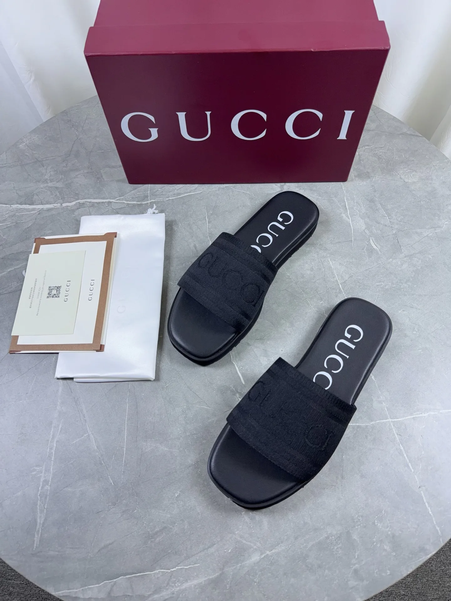 Women's Flip-Flops GUCCI 17803862