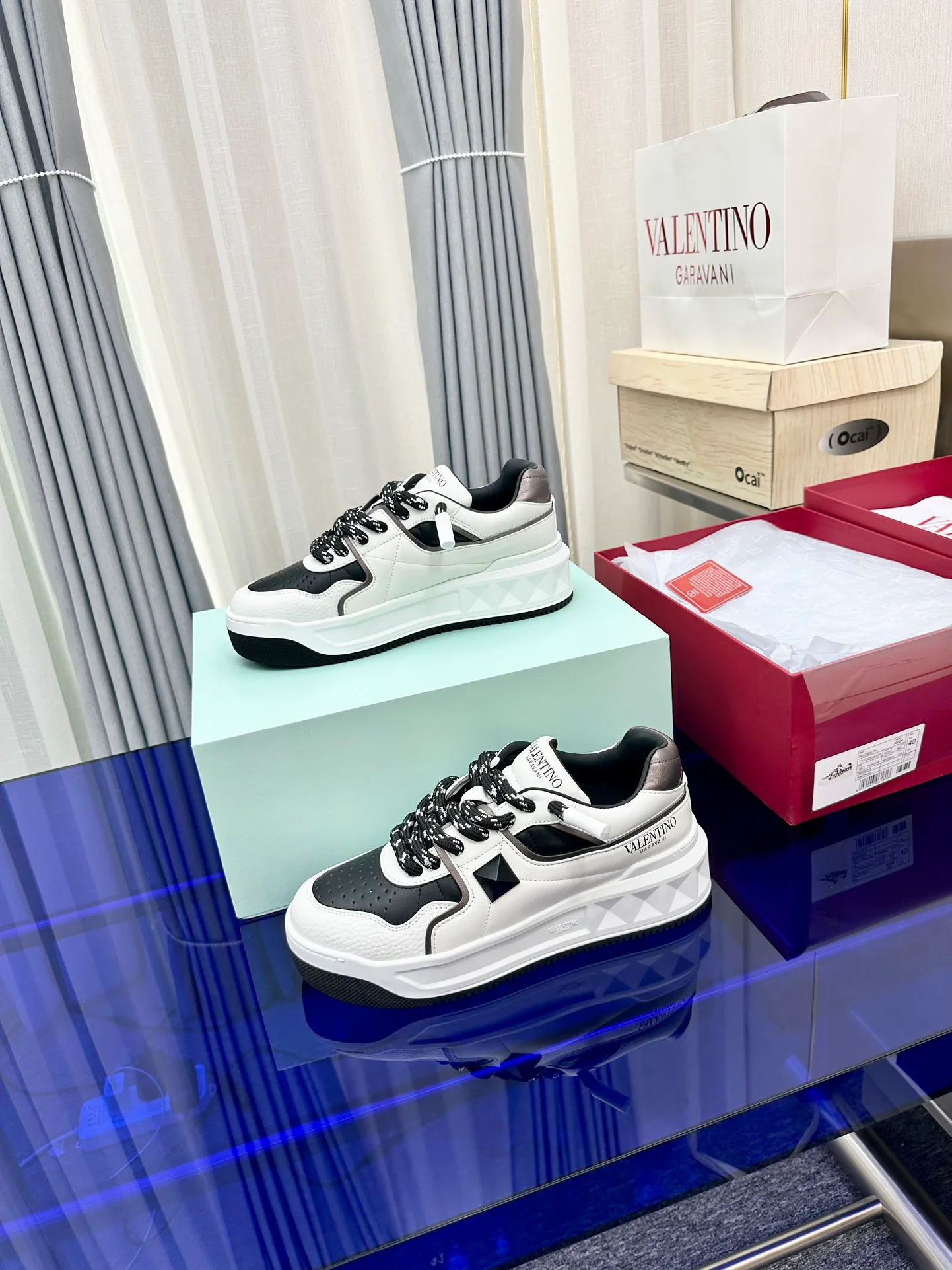 Women's Sneakers VALENTINO 17948614