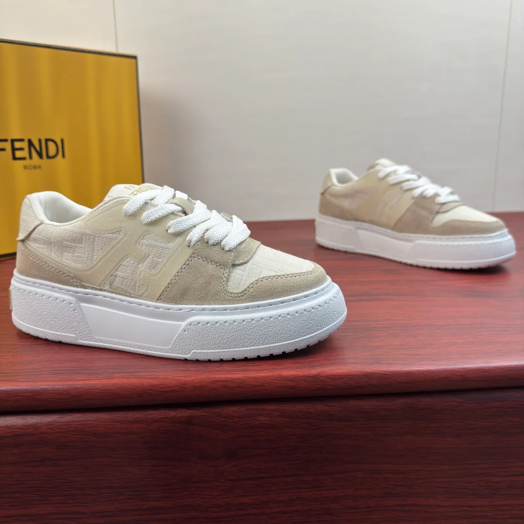 Women's Sneakers FENDI 18119032