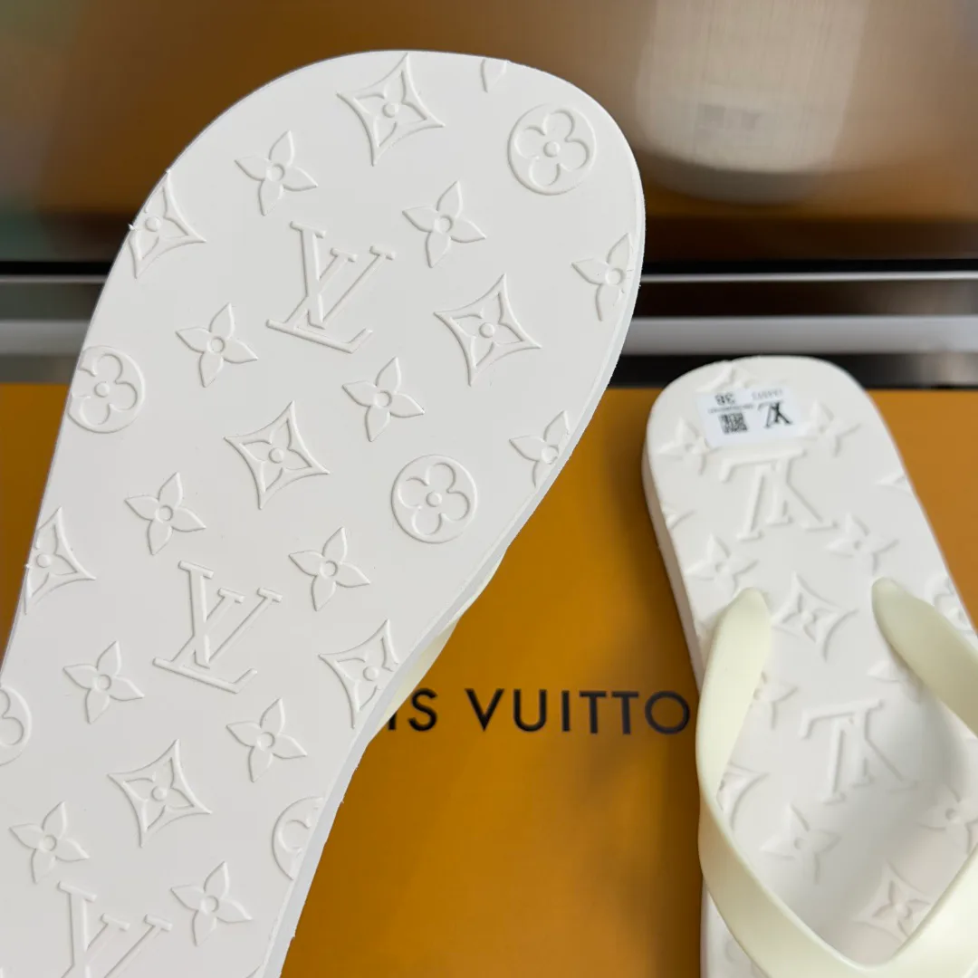 Women's Flip-Flops LOUIS VUITTON 17780711