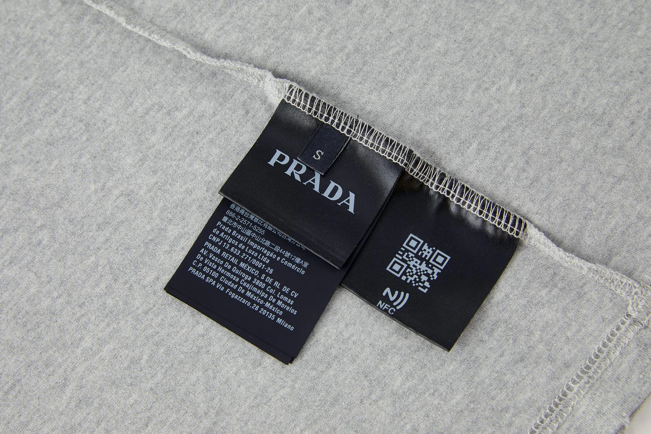 Men's T-Shirts PRADA 17412651