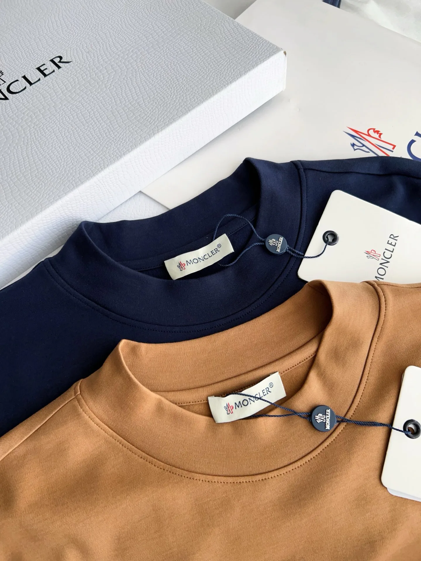 Men's T-Shirts MONCLER 18469169