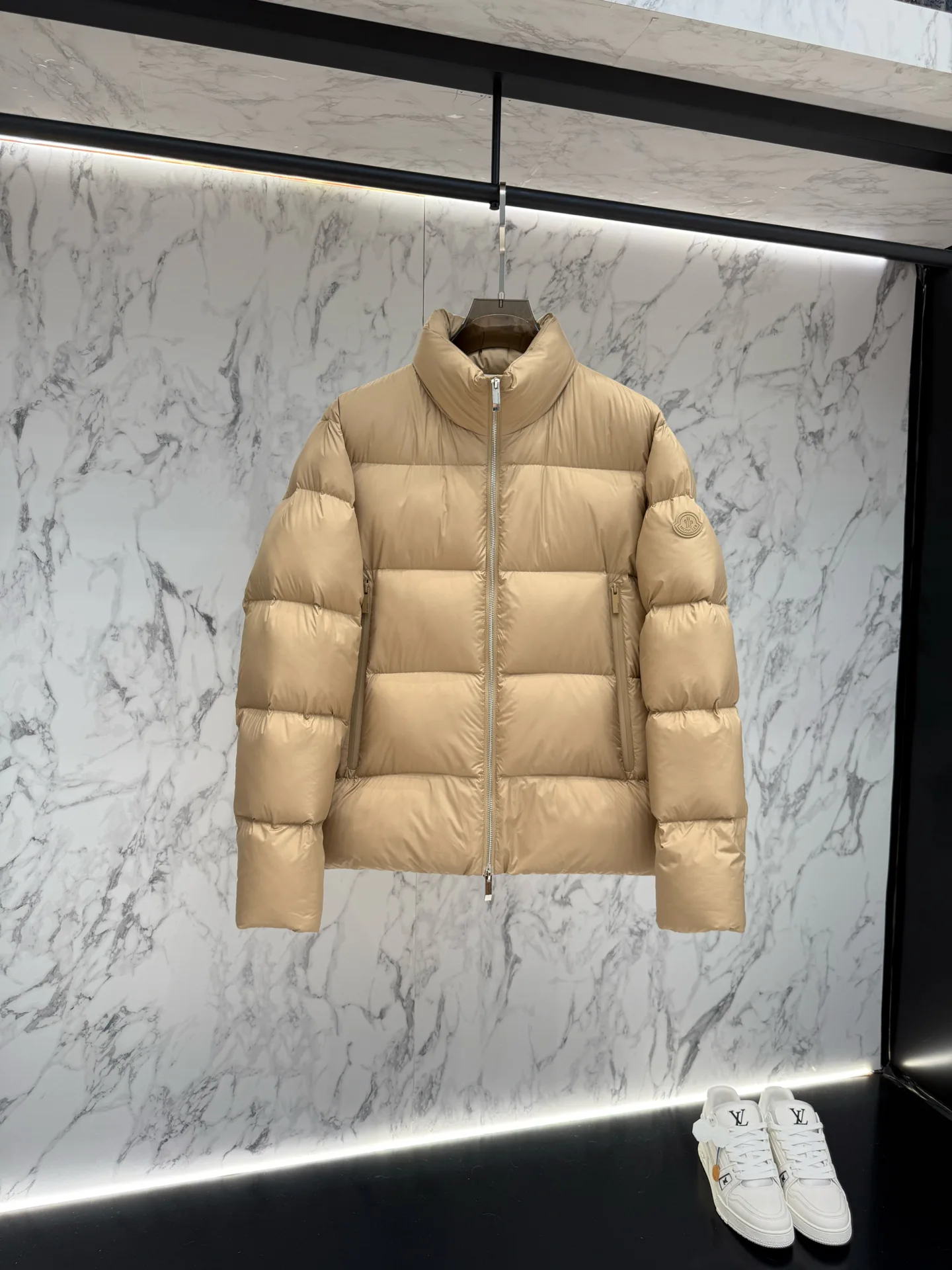 Men's Jackets And Down Jackets MONCLER 18279251