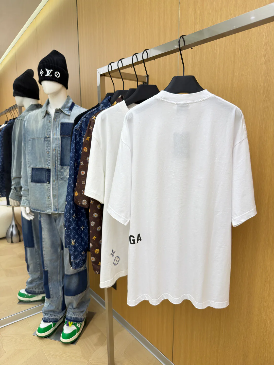 Men's T-Shirts BALENCIAGA 17740843