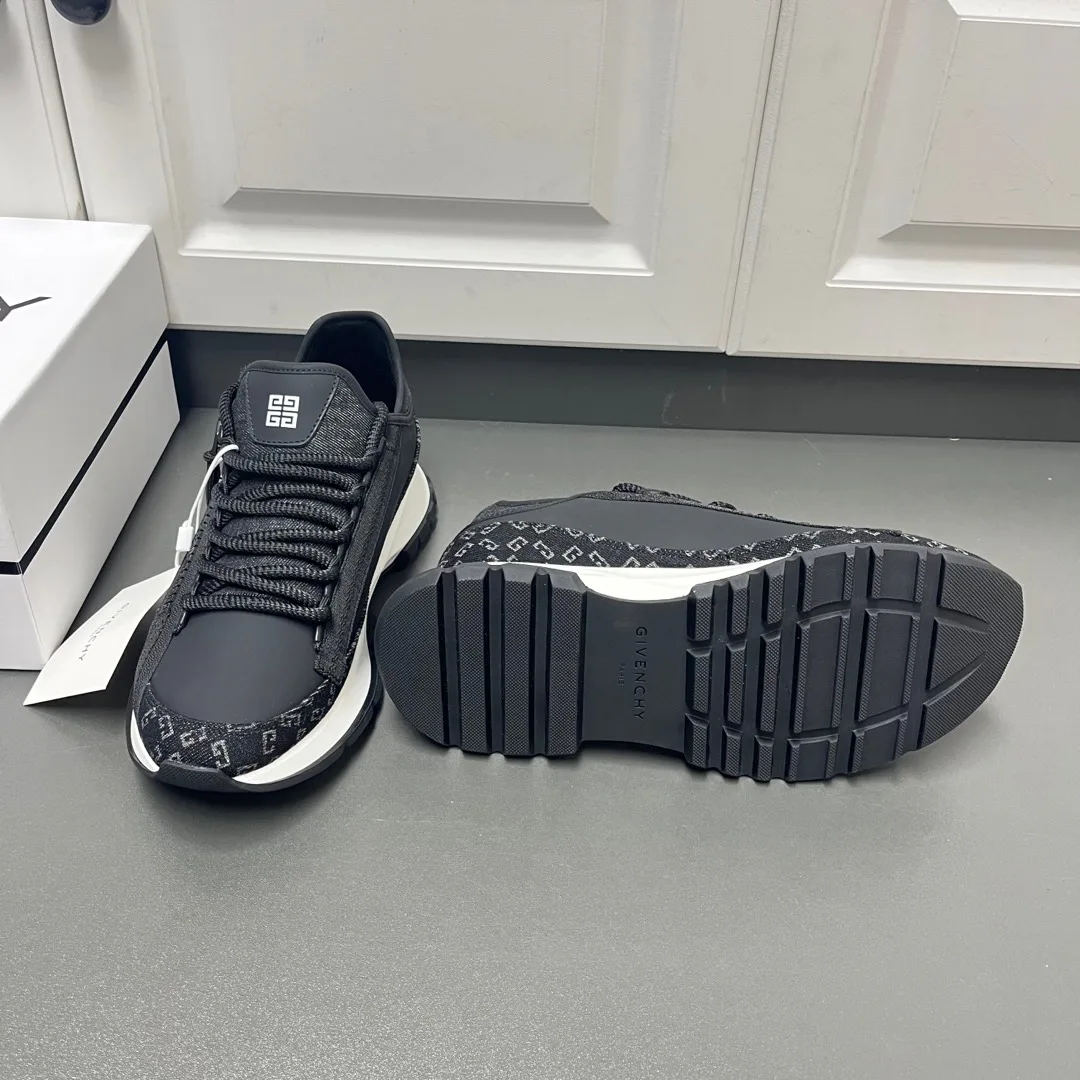 Men's Sneakers GIVENCHY 18500199