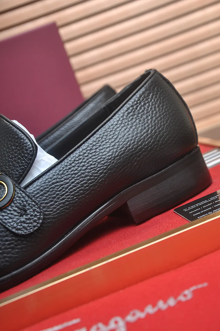 Men's Loafers And Dress Shoes SALVATORE FERRAGAMO 17349618