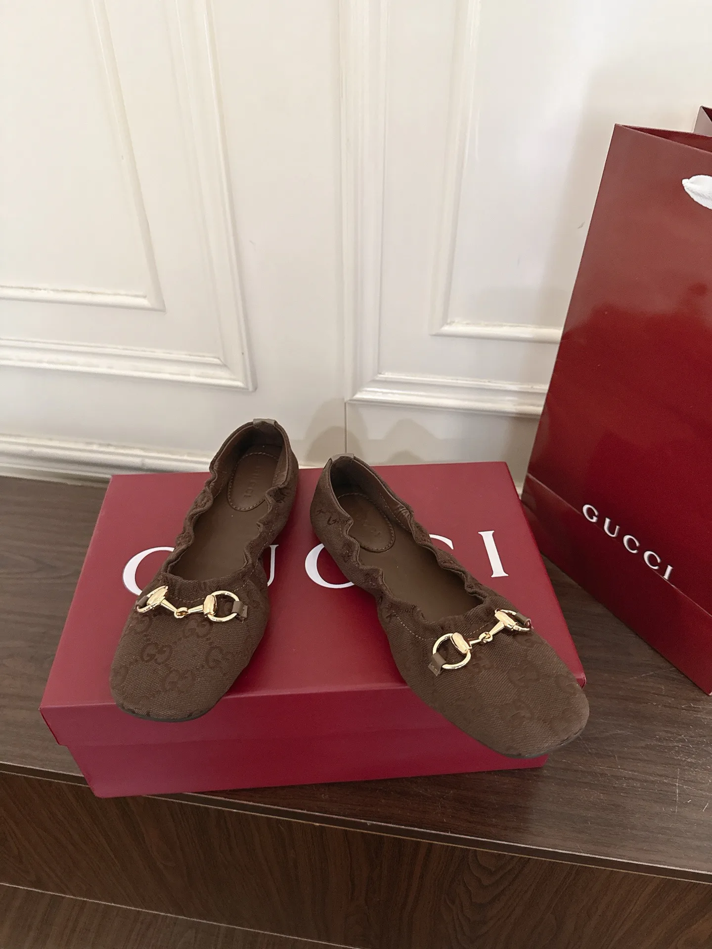 Women's Ballet Flats GUCCI 18135547