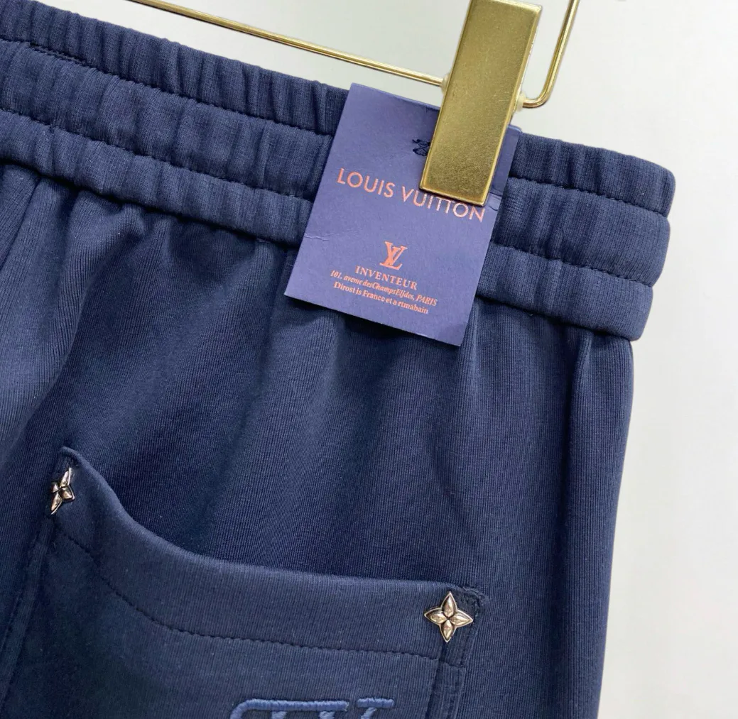 Men's Trousers LOUIS VUITTON 17973703