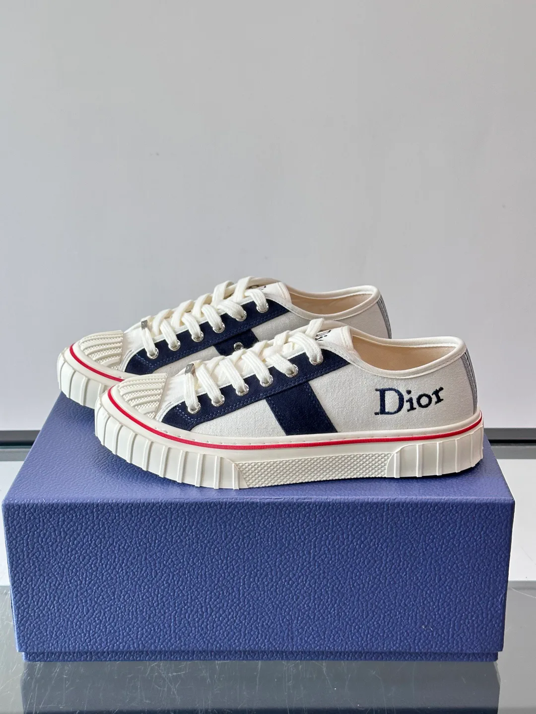 Women's Sneakers CHRISTIAN DIOR 18102136