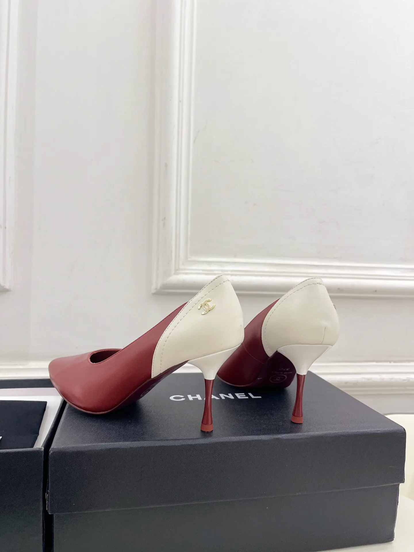 Women's Heels CHANEL 18034594