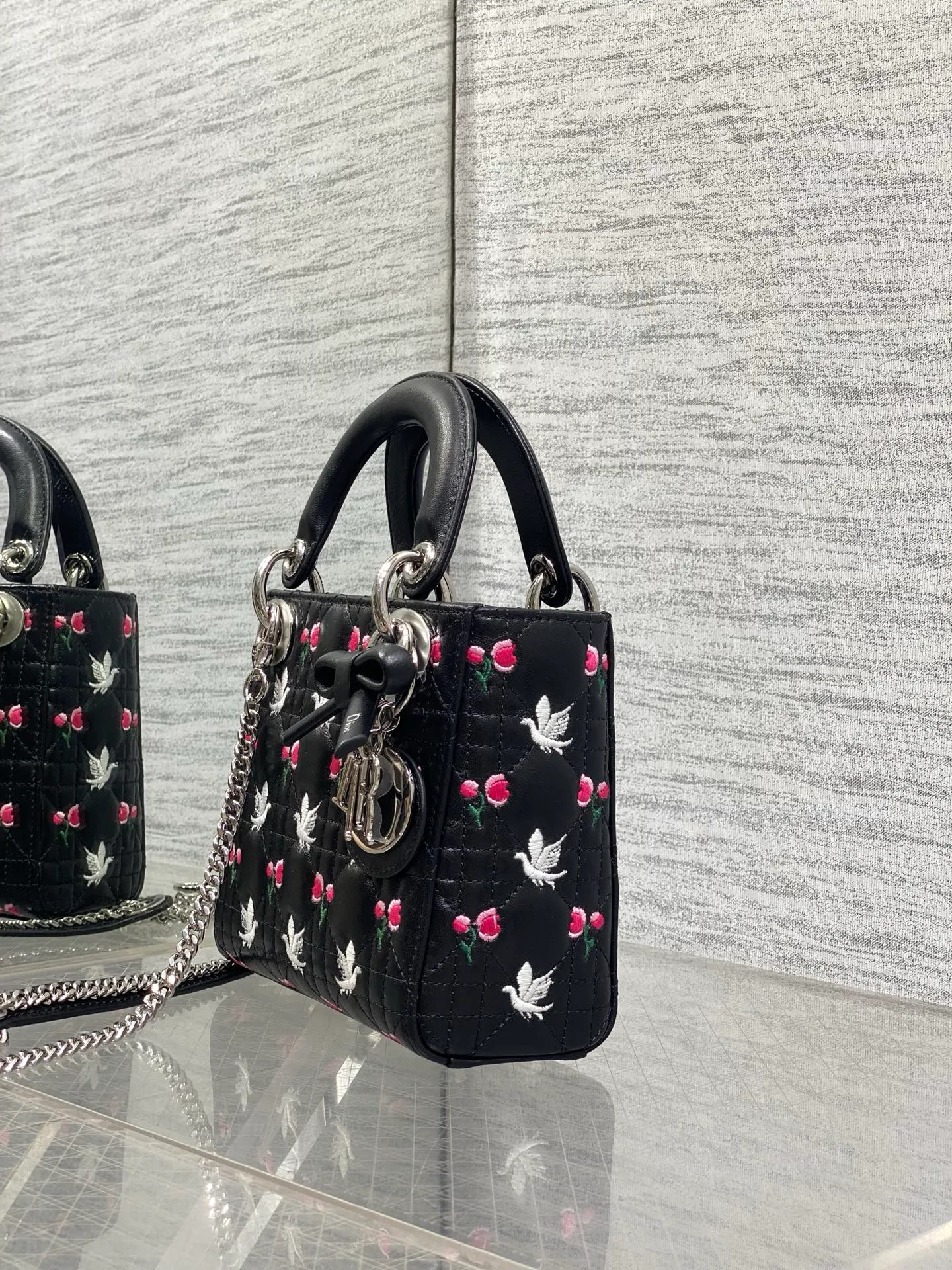 Women's Classic Handbags CHRISTIAN DIOR 17601332