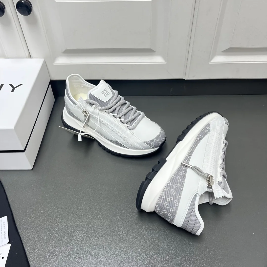 Men's Sneakers GIVENCHY 17636672