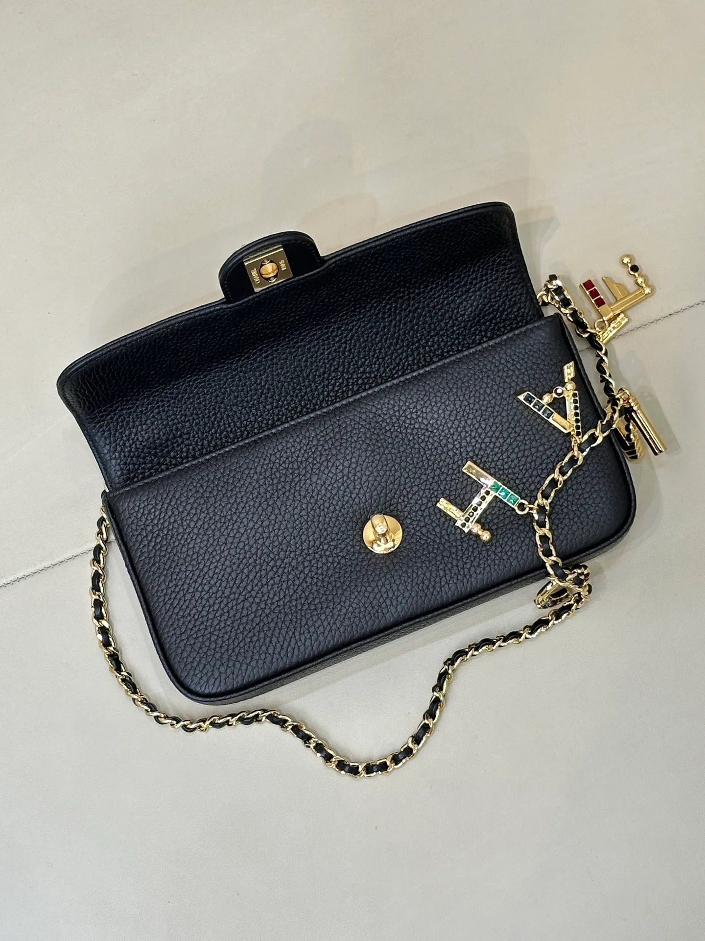 Women's Classic Handbags CHANEL 17376084