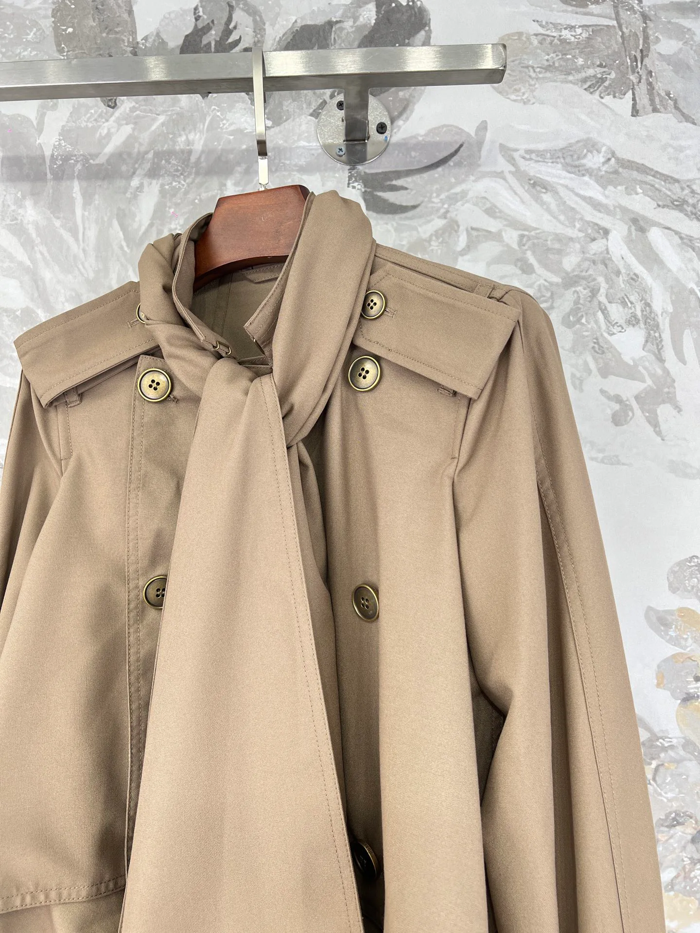 Women's Trench Coats BURBERRY 18324314