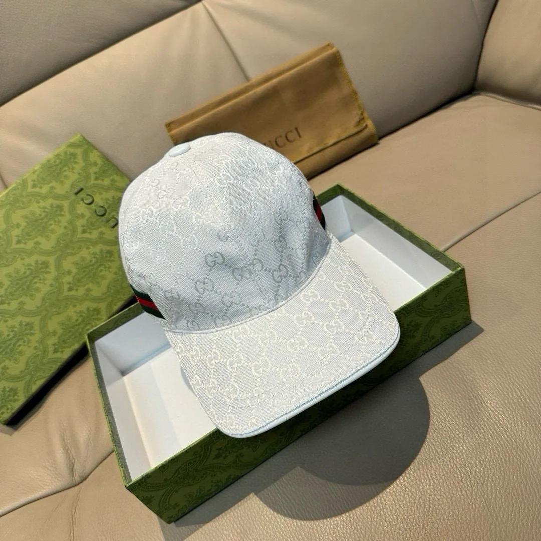 Hats GUCCI 17604850