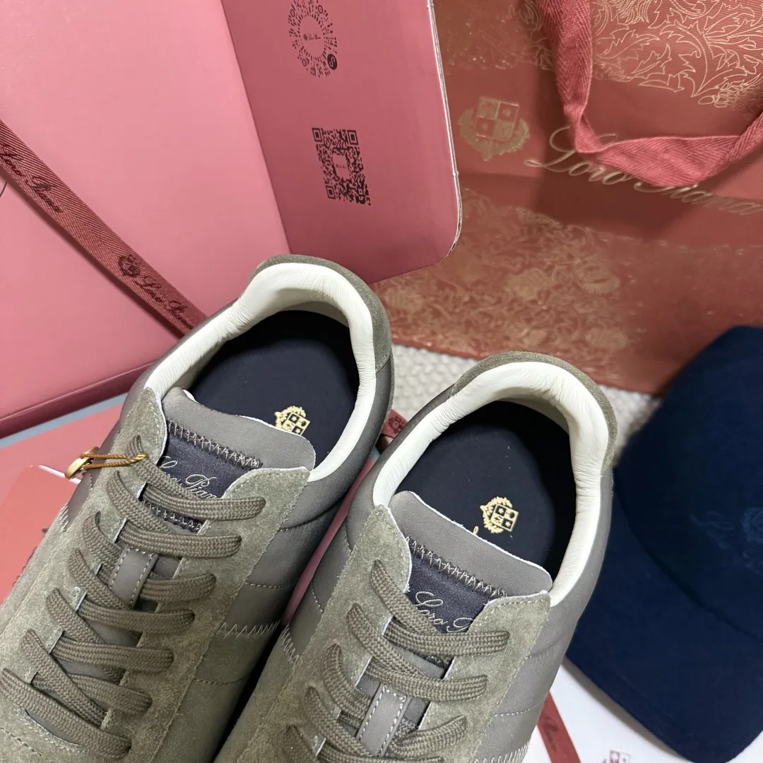 Women's Sneakers LORO PIANA 18006672