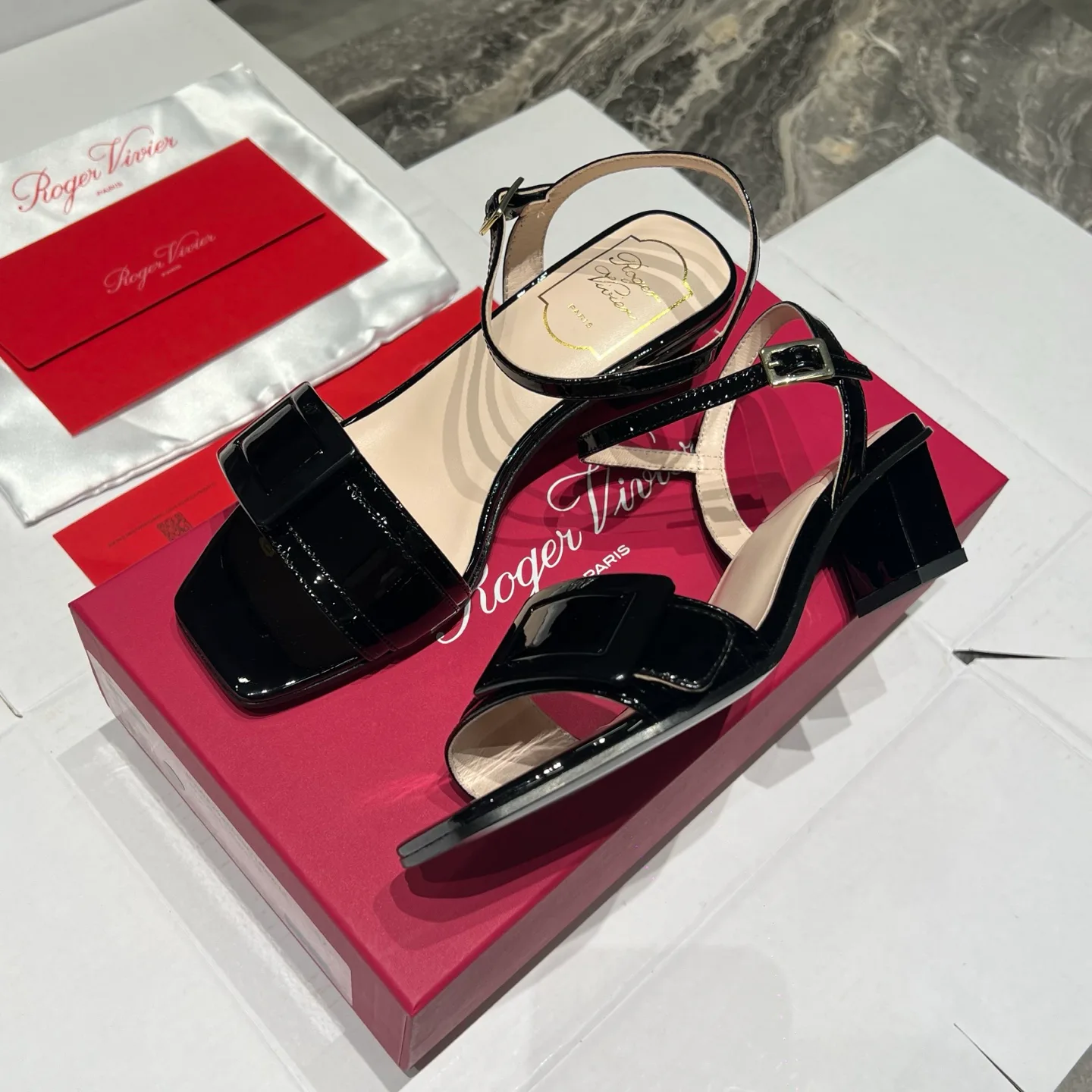 Women's Open-Toe Sandals ROGER VIVIER 17291900