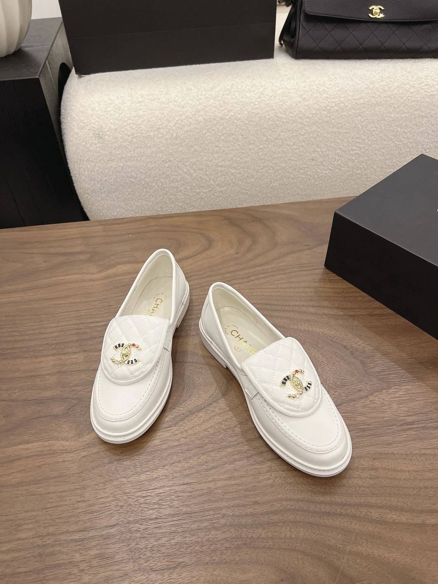 Women's Loafers And Moccasins CHANEL 17303661