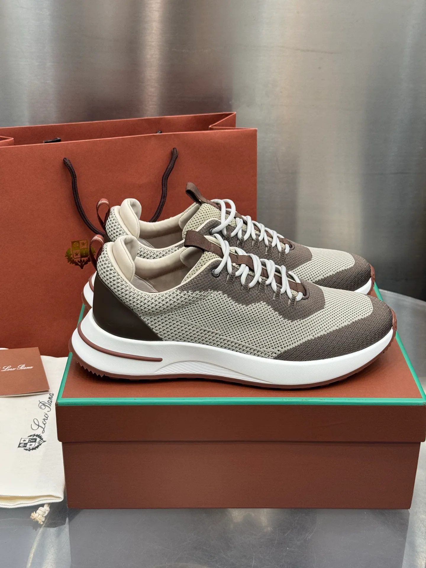 Men's Sneakers LORO PIANA 18202679
