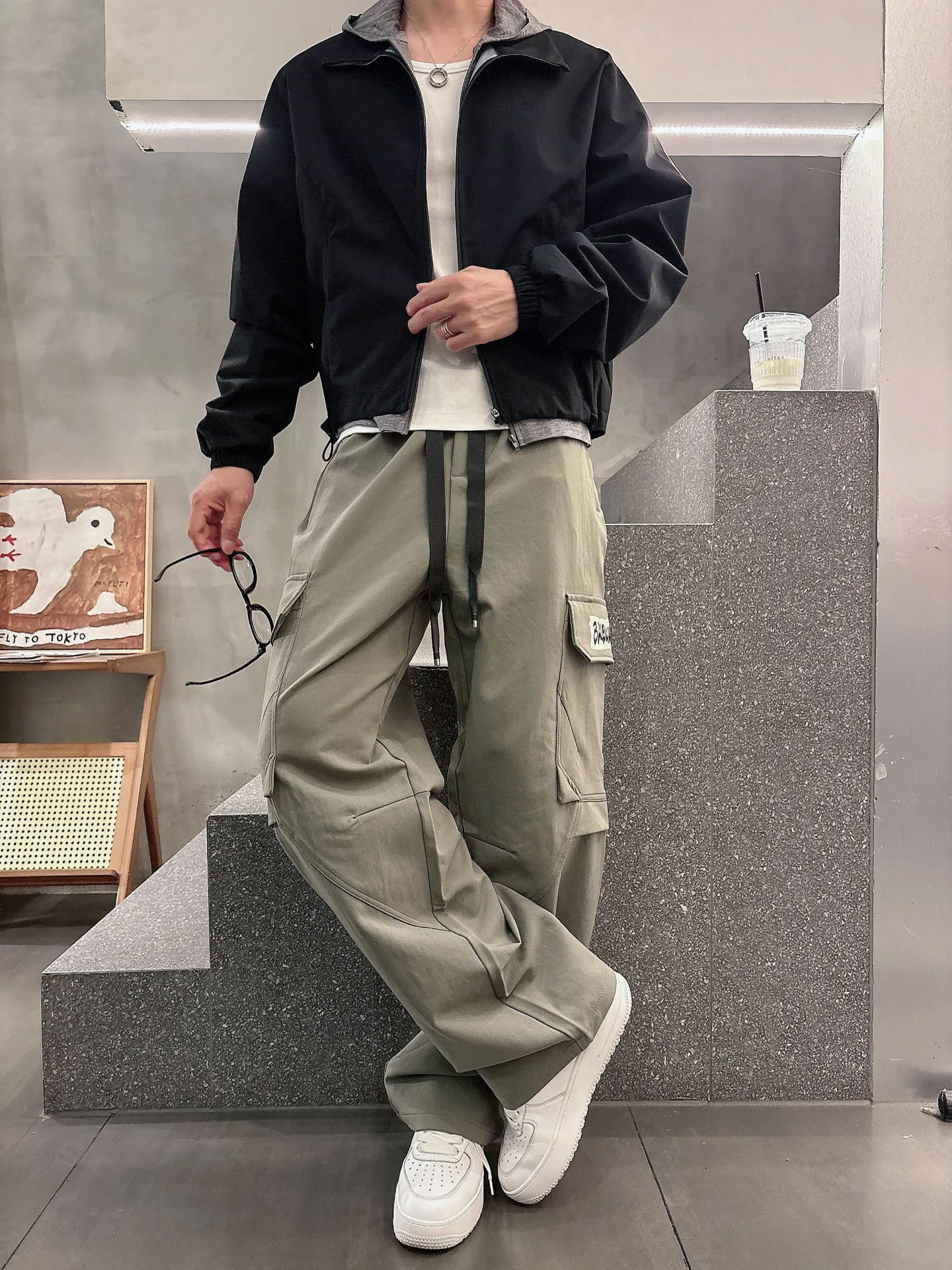 Men's Trousers BALENCIAGA 18340446