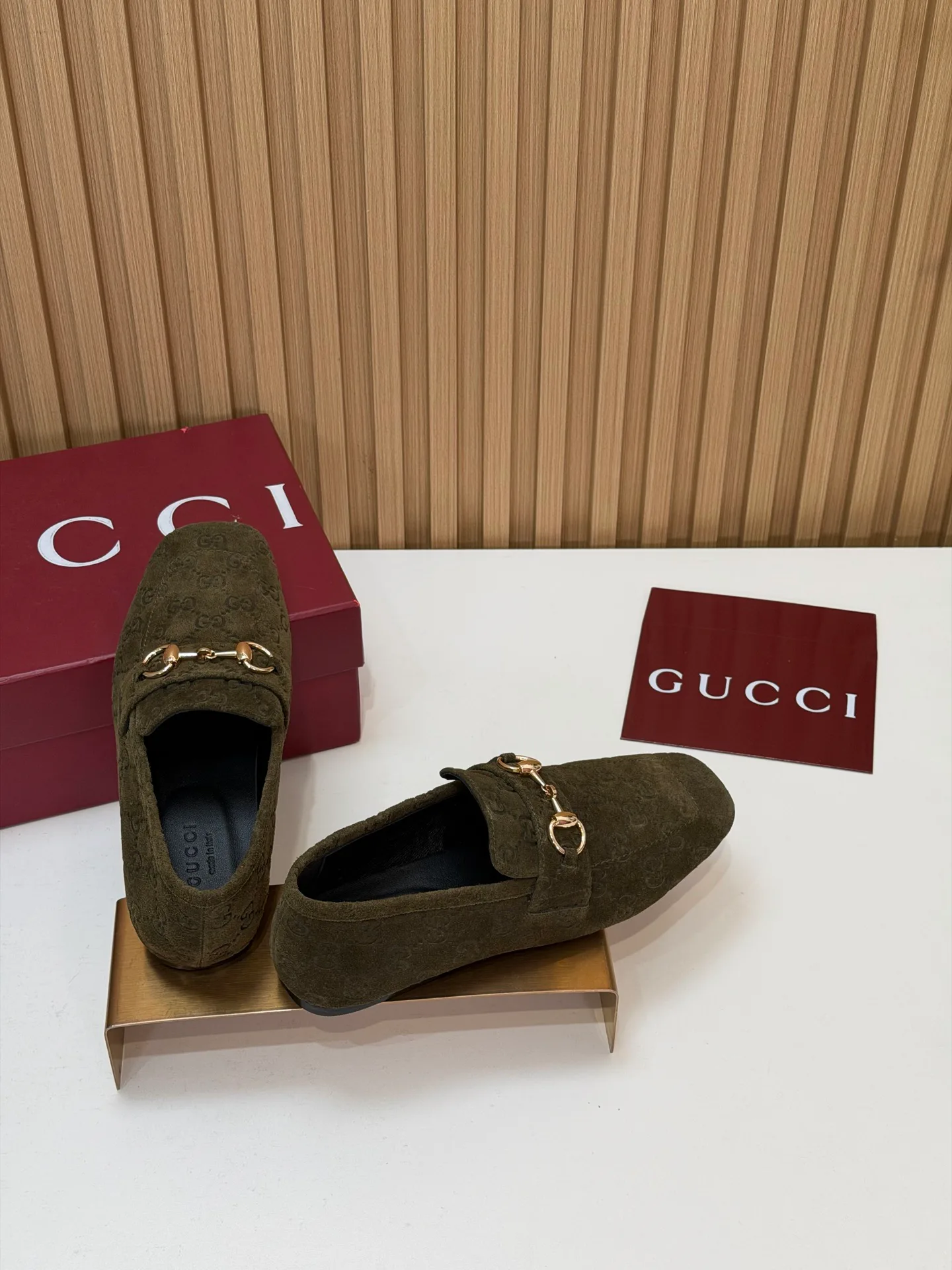 Women's Loafers And Moccasins GUCCI 18083809